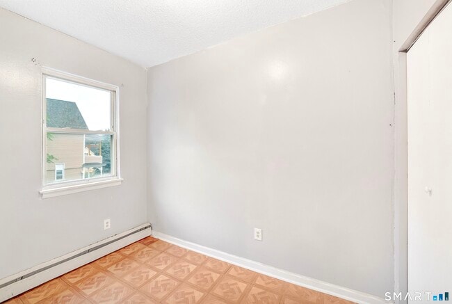 132 Locust St Unit 6
