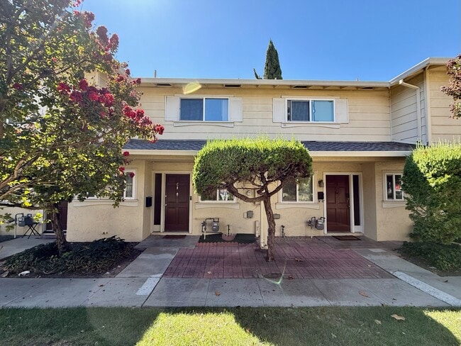 Building Photo - 3150 Landess Ave Unit C Rental