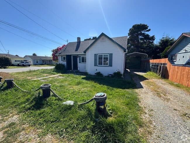 Building Photo - 1007 Glenn St Rental