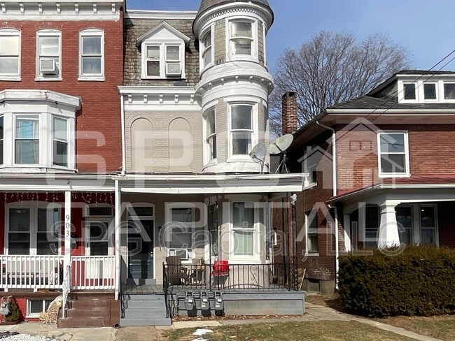 Building Photo - 901 W King St Unit 2