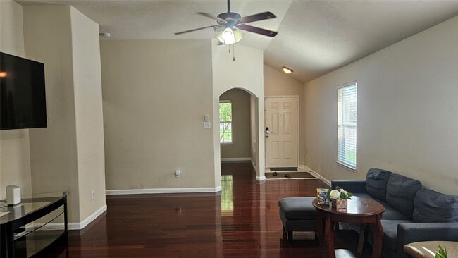 Photo - 9611 Drummond Cliff Ln