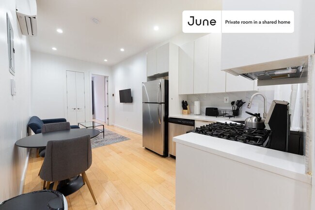 Room in Shared 4 bed/2 bath home in Bedford-Stuyvesant
