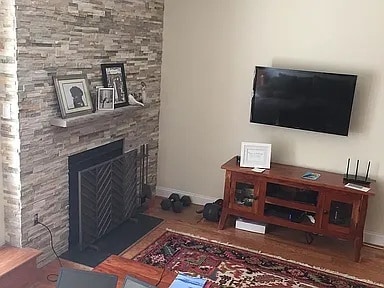 Photo - 2044 Appletree St