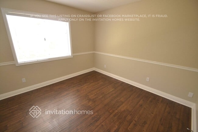 Photo - 3120 Crowne Dr