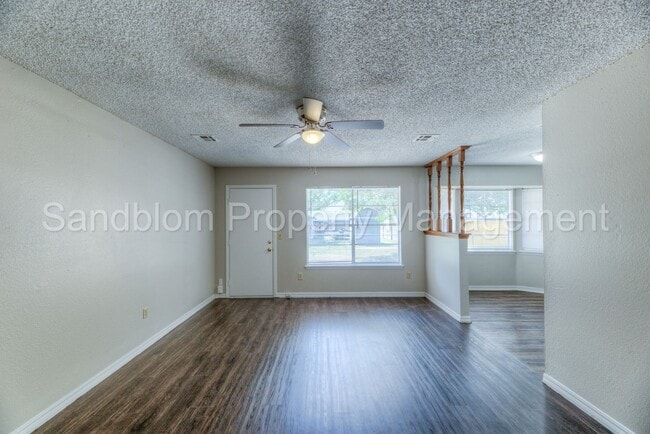 Photo - For Lease | Sand Springs | Available Now!