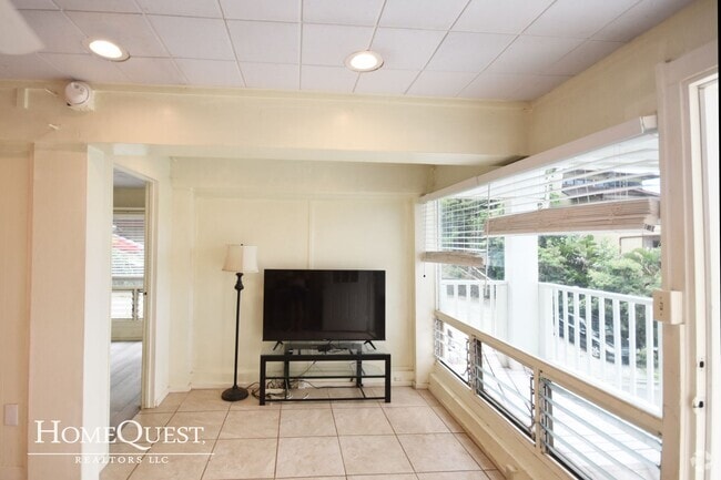 Building Photo - Pu&#39;uohalai 101 Unit 1BR Rental