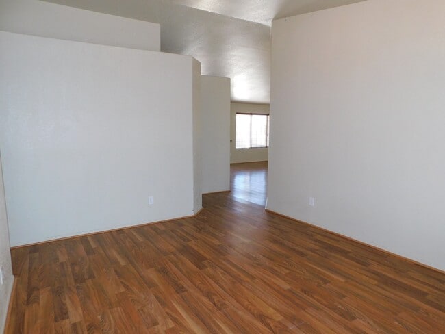 Photo - 4 BEDROOM HOME IN SAGUARO!