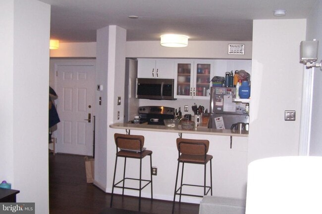 Photo - 1029 N Stuart St Unit 405