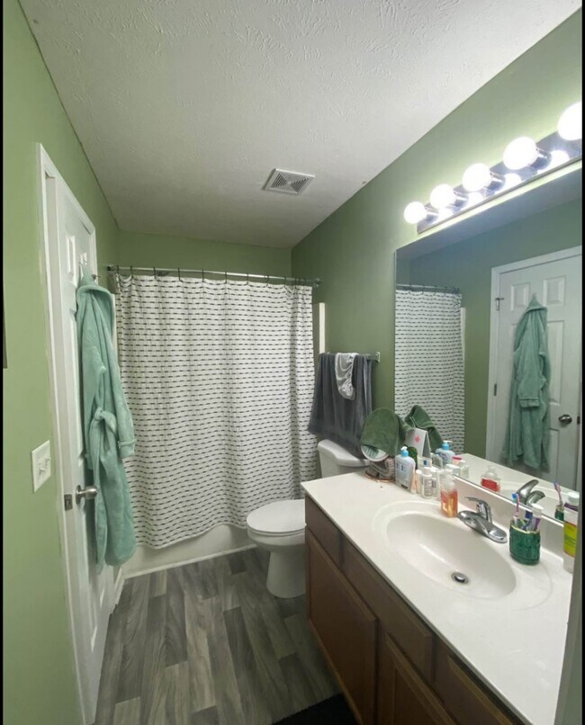 Photo - 3051 London View Dr