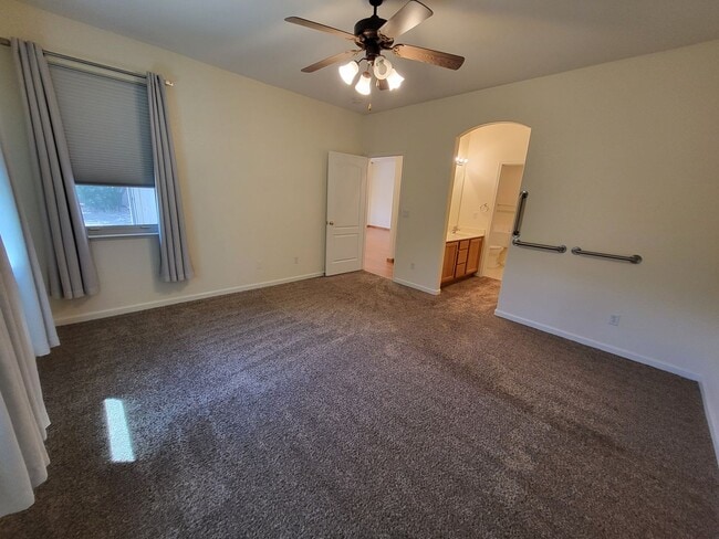 Photo - 1921 Teal Dr
