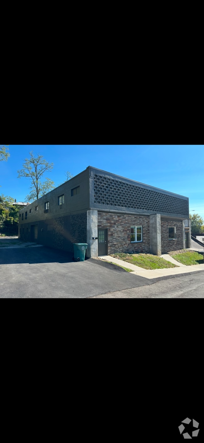 Building Photo - 307 Rebecca St Unit #6 Rental