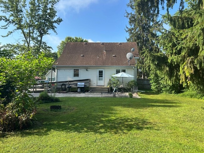 Photo - 206 E Main St