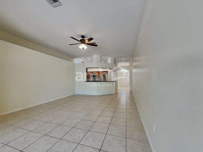 Photo - 4553 Marchmont Blvd