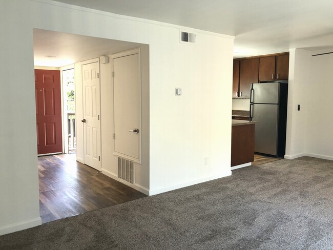 Photo - Cedarwood Apartments