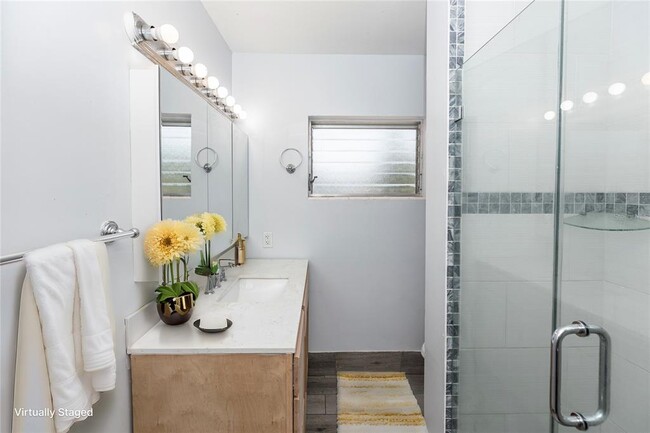 Photo - 4726 Abaca St