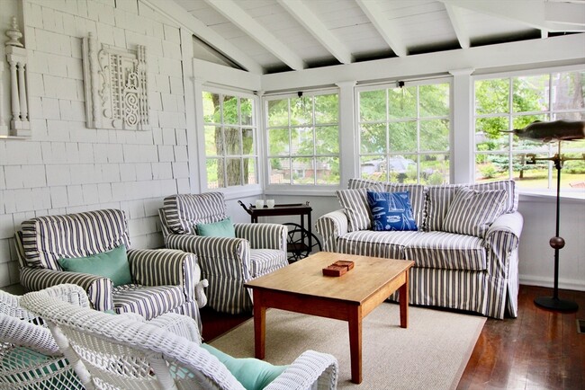 Photo - 4 Traders Ln