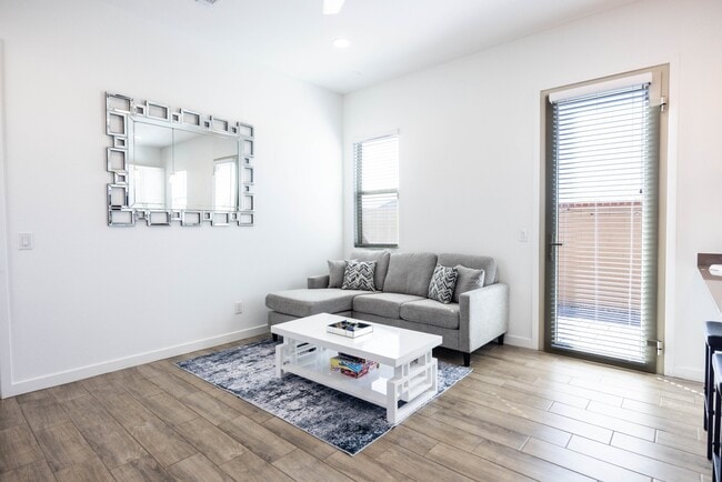 Photo - 456 S Jacana Ln