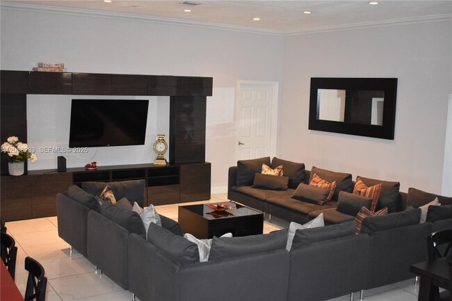 Photo - 1435 SW 82nd Pl