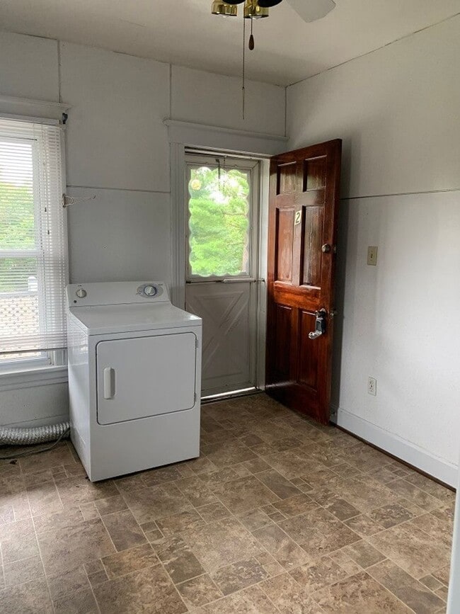 Photo - 260-262 Hager Street Unit 260 - 2