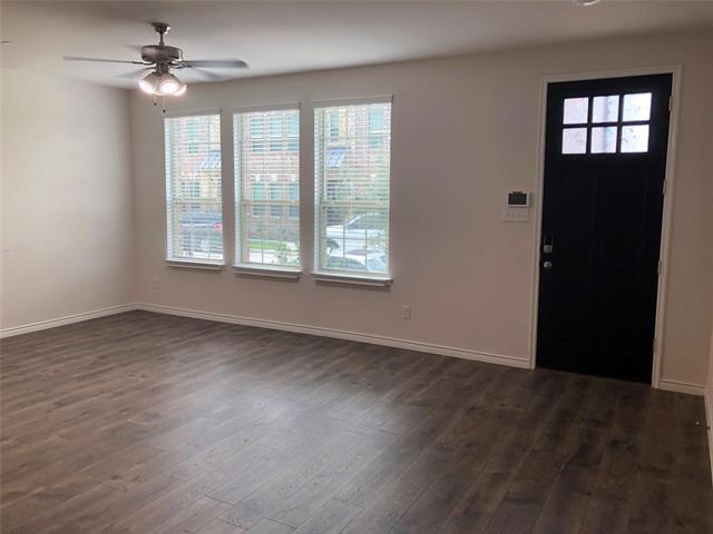 Photo - 2462 Klamath Dr