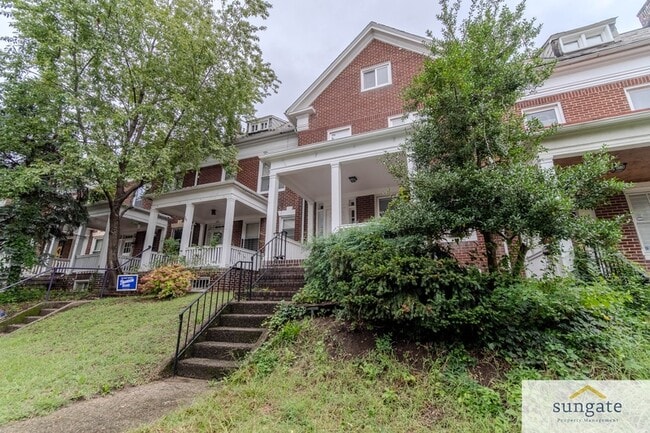 Photo - 348 E University Pkwy