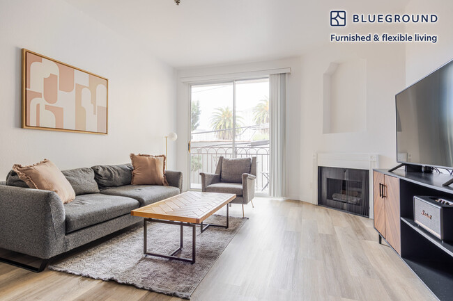 Building Photo - 345 Cloverdale Ave Rental