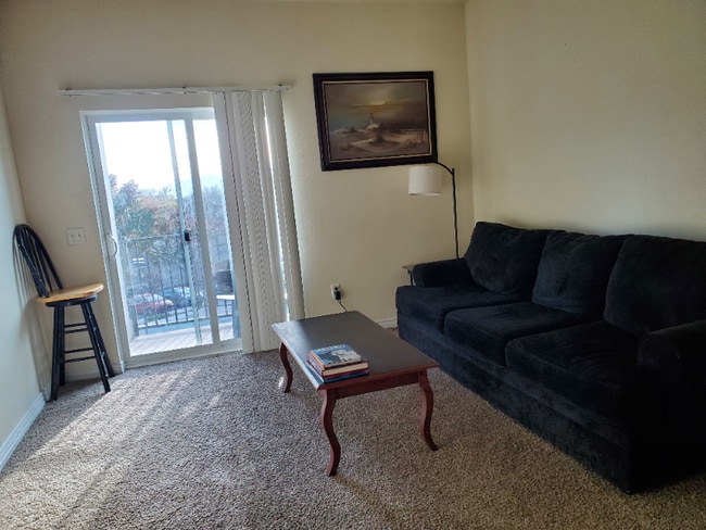 Photo - 1156 E St Unidad 318