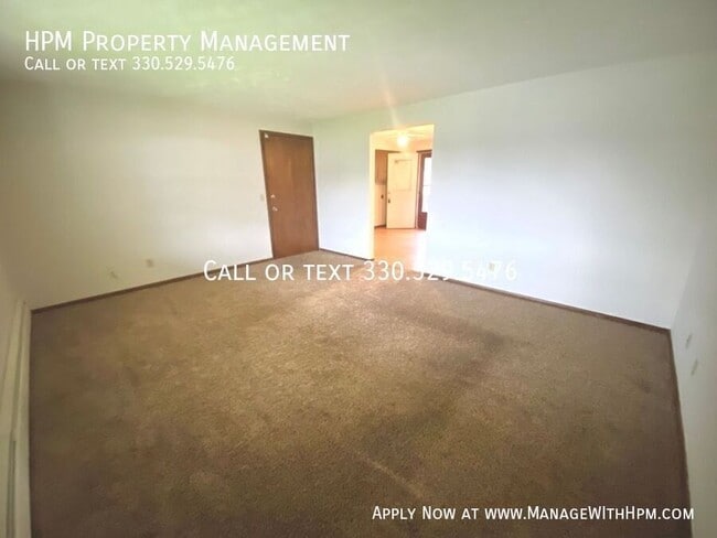 Photo - 3348 Mollane St NW