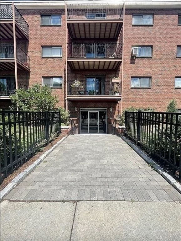 Photo - 26 Waverly St Condo Unit 206