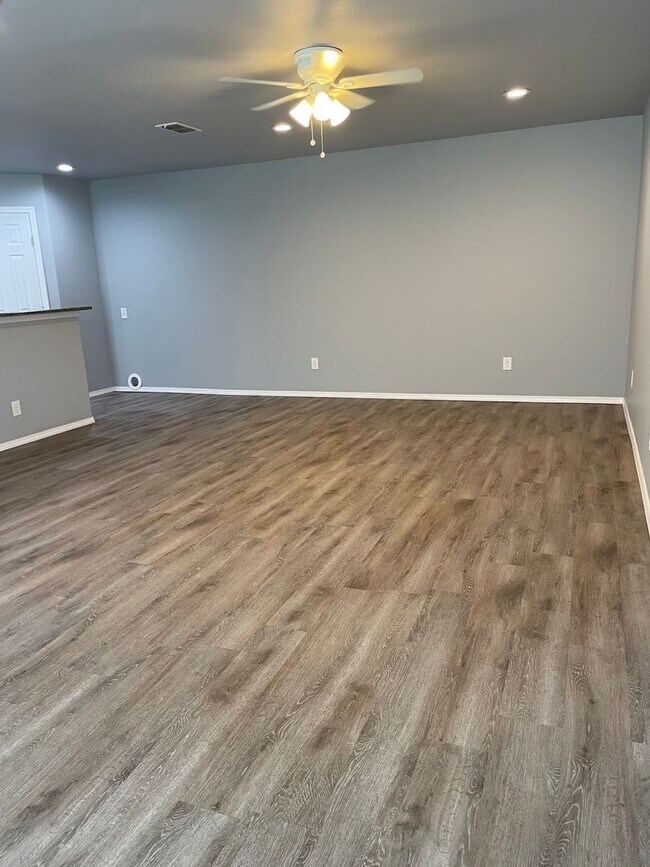 Photo - 1301 N. Colton- HW Unit A