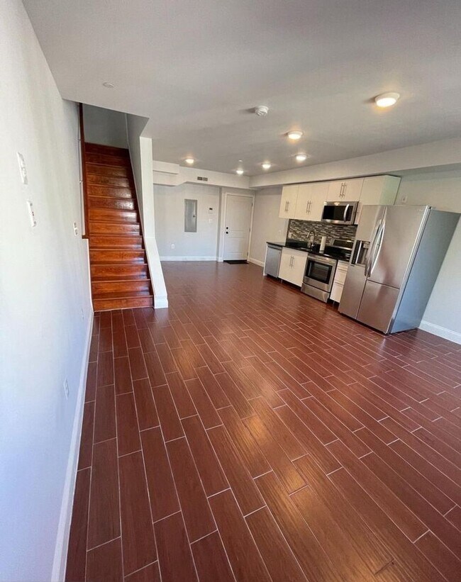 Photo - 615 N 11th St Unit 3