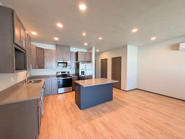 Building Photo - 4468 W 30th Ave Unit 4468