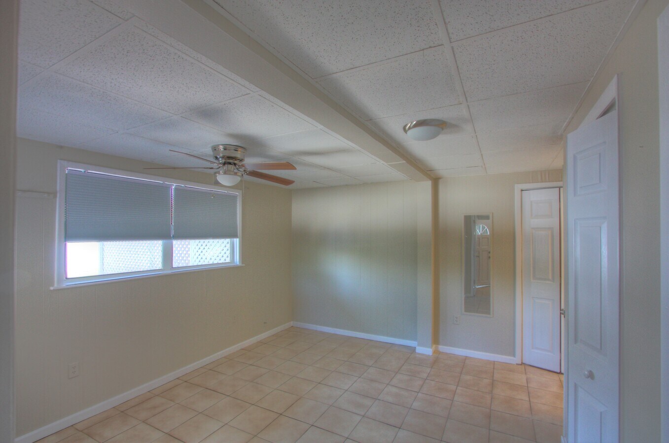 Photo - 615 Shore Rd Unit Apt 4