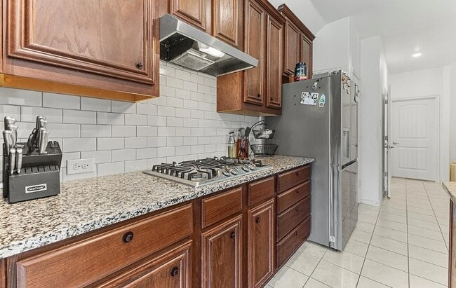 Photo - 4706 Lakeway Dr