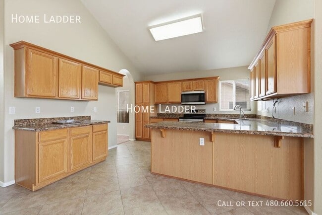 Photo - 599 W Country Estates Ave
