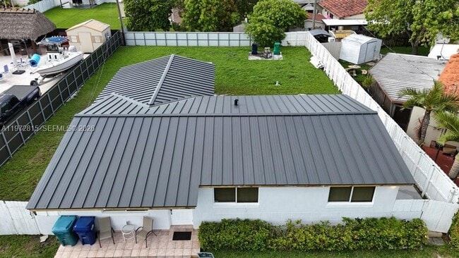 Photo - 10317 SW 7th St