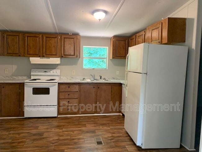Photo - 221 Oakleigh Dr