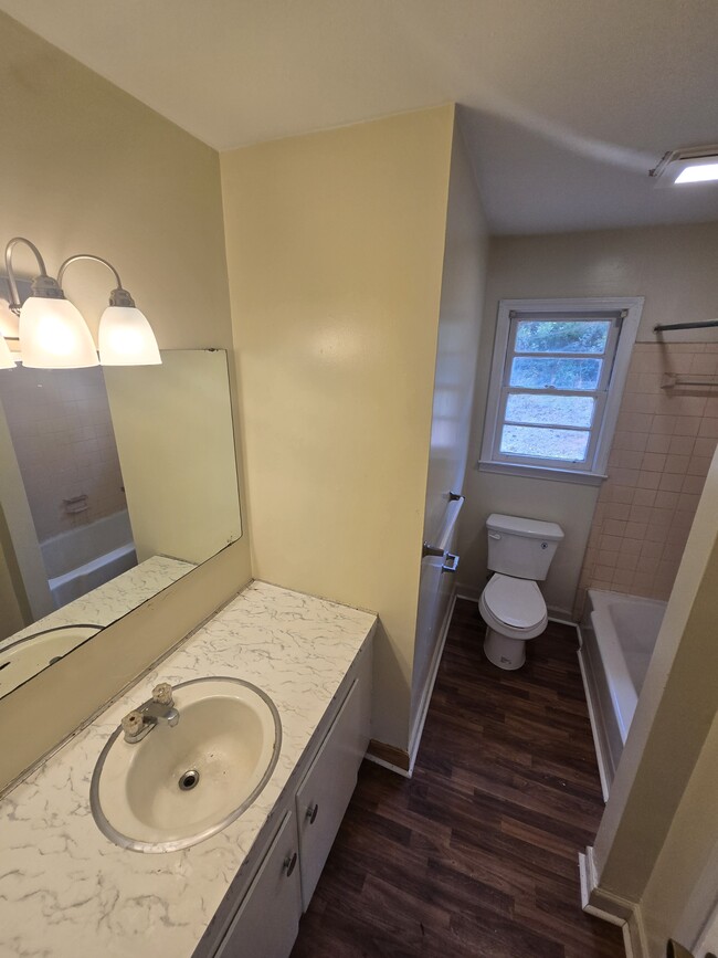 Photo - 314 Edward Ave