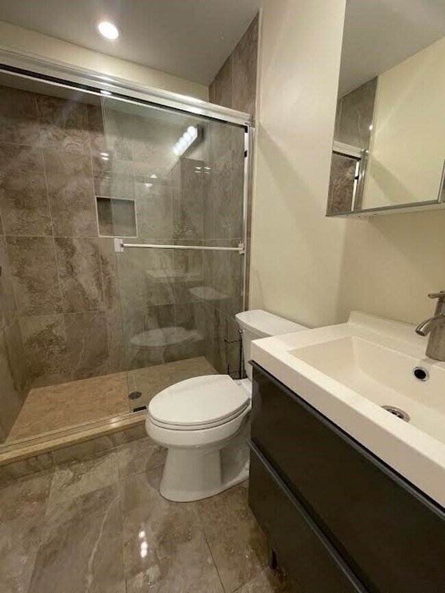 Photo - 1022 Commonwealth Ave