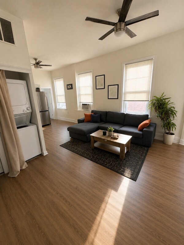 1627 Wolf St Unit 2