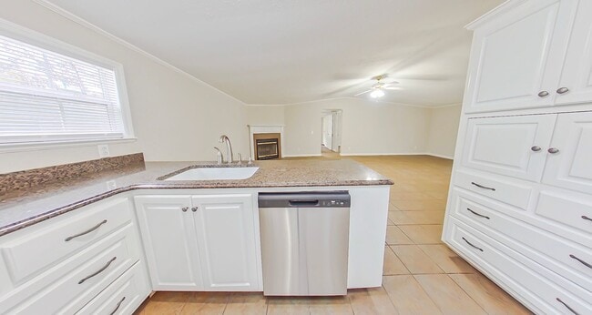 Photo - Edgefield Gem!