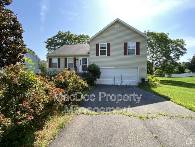 Building Photo - 6 Myers Dr Rental