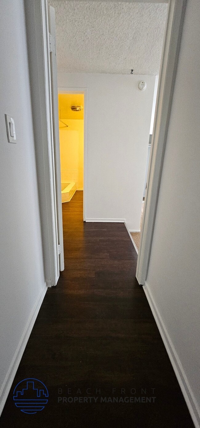 Photo - 200 W. Arbor Vitae St.