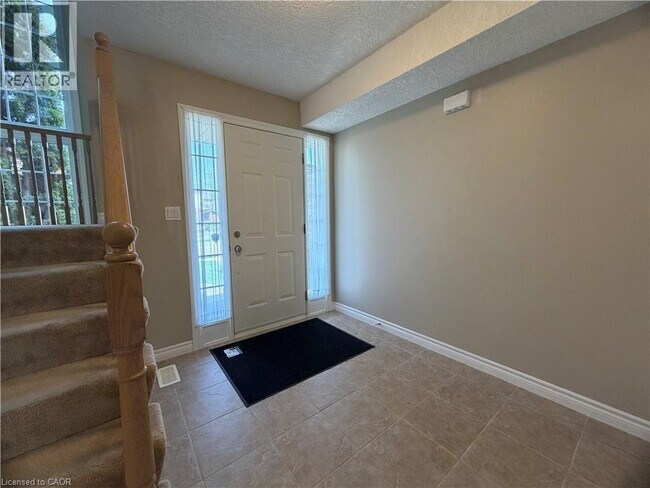 Photo - 457 Dansbury Dr