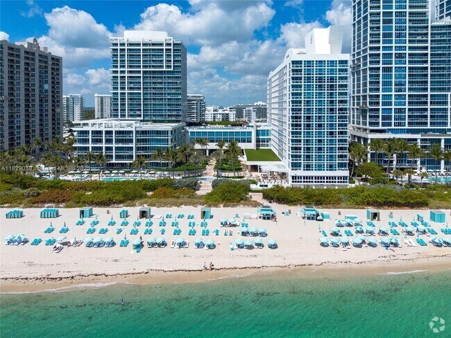Building Photo - 6799 Collins Ave Unit 401 Rental