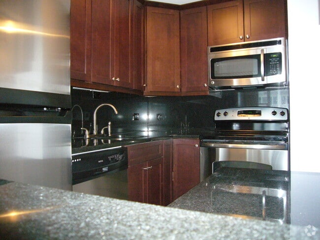 Building Photo - 4250 N Marine Dr Unit 2225 Rental