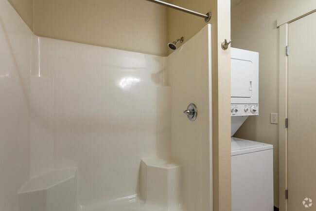Studio, 1BA - 451 SF (Savier)