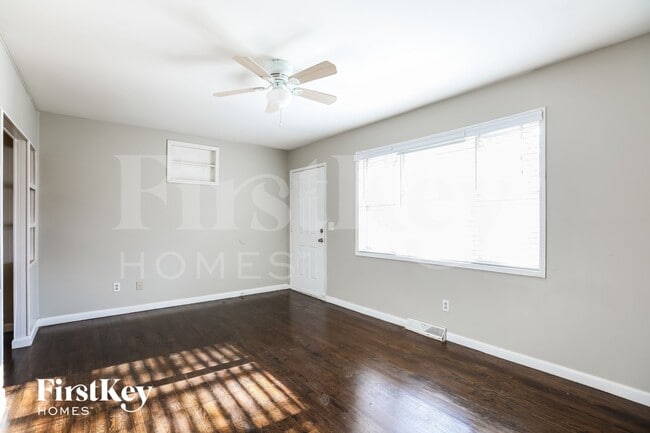 Photo - 5128 N Palmer Ave