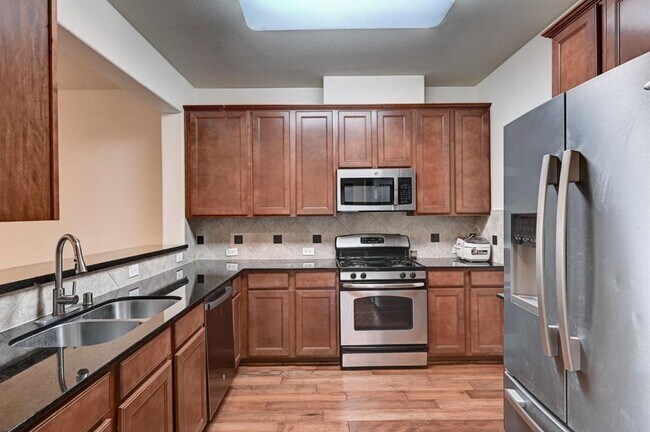 Photo - 2310 Waterford Park St