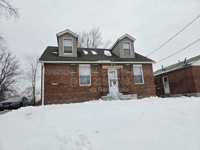 Building Photo - 1131 N Florissant Rd